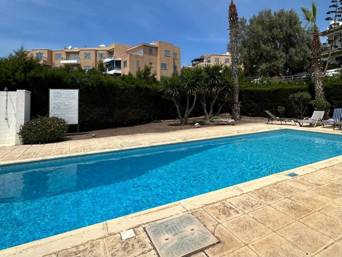 Sea View Apartment Near The Beach Paphos Exteriér fotografie