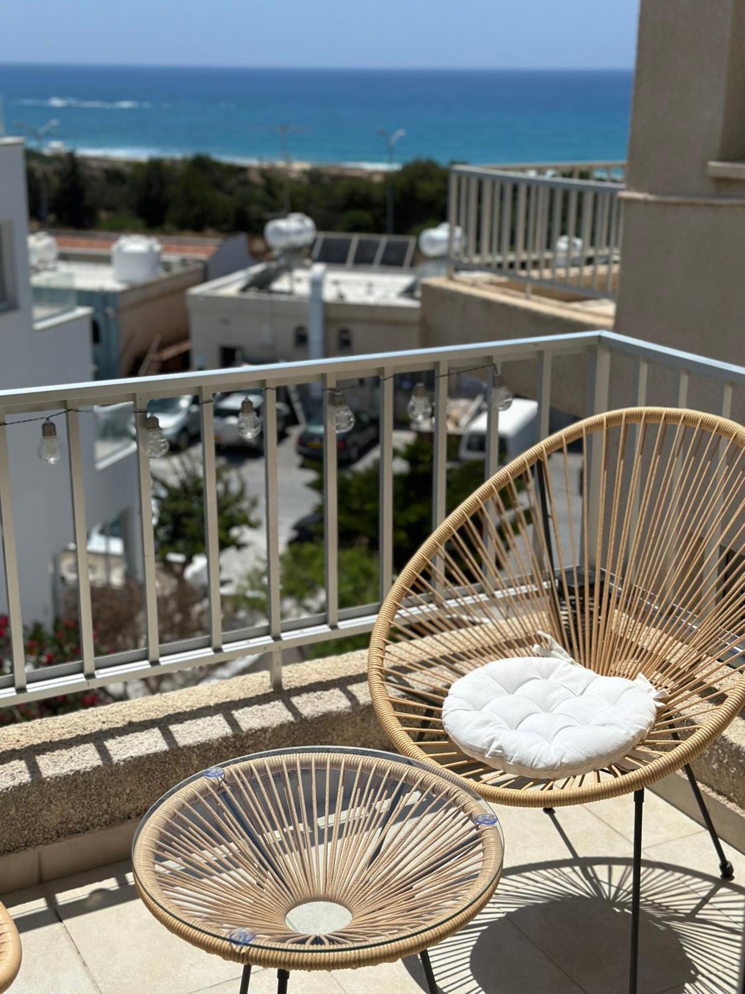 Sea View Apartment Near The Beach Paphos Exteriér fotografie